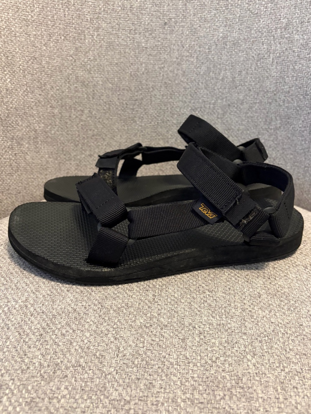 TEVA- woman’s 8 Original Universal sport sandals, black